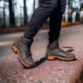 Kit Bota Masculina en Cuero Legítimo, Punta de Acero y Plantilla Ortopédica +3 REGALOS: Reloj, Cinturón y Billetera